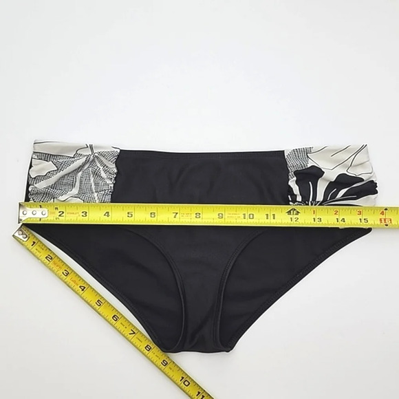 Skye 2 Piece Women Bikini Halter Tankini Swimsuit Black Cream Floral Print  Sz L - Picture 15 of 16